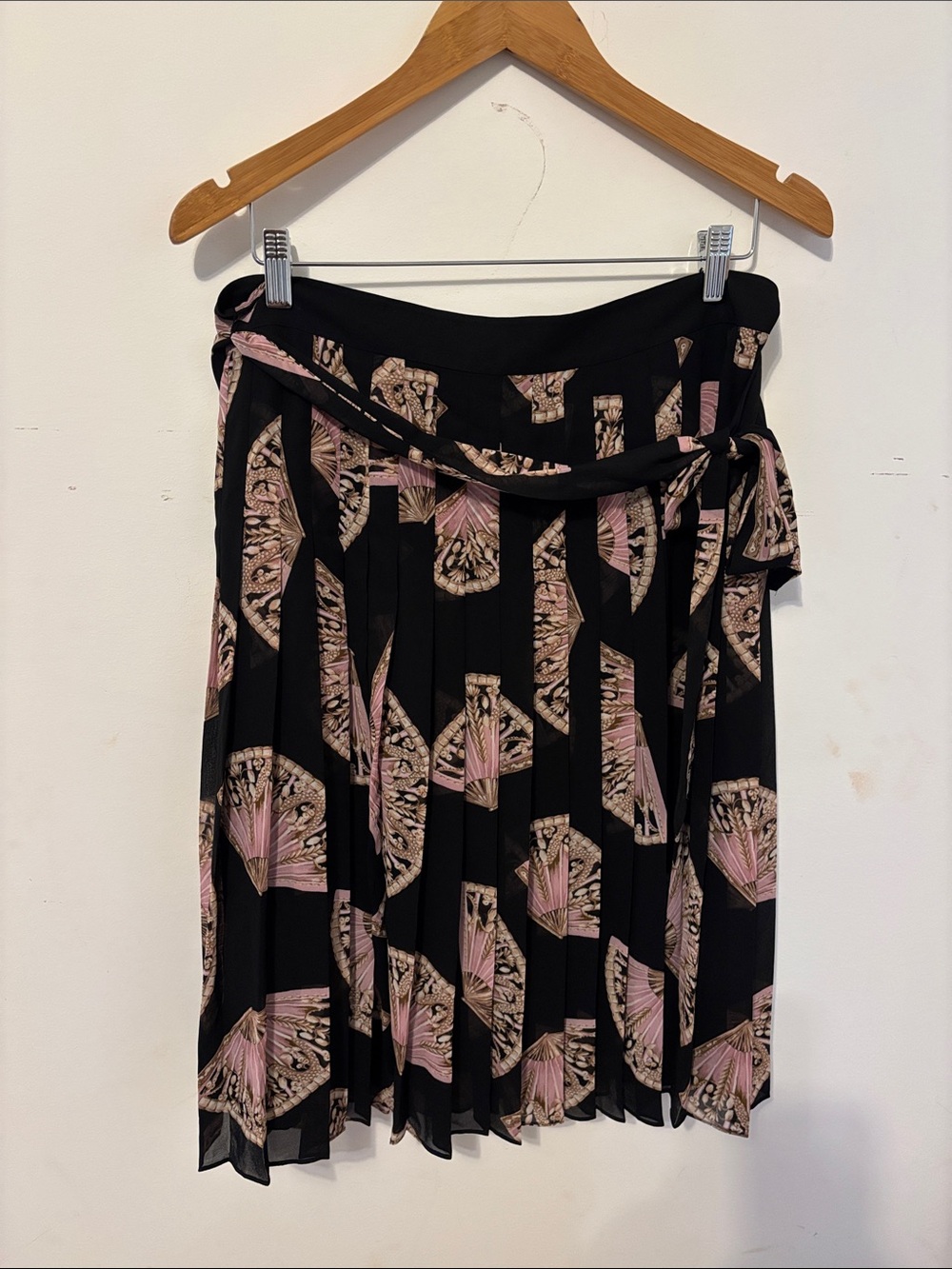 Ann Taylor Black Midi Skirt with Pink Fan Motif